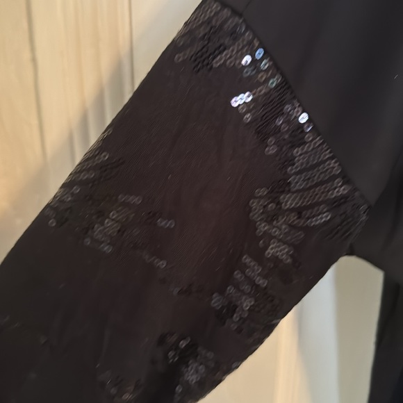 Vanita Rosa Atelier Black Flowy Top with Black Sequined Long Sleeves-Size Large - Picture 4 of 8